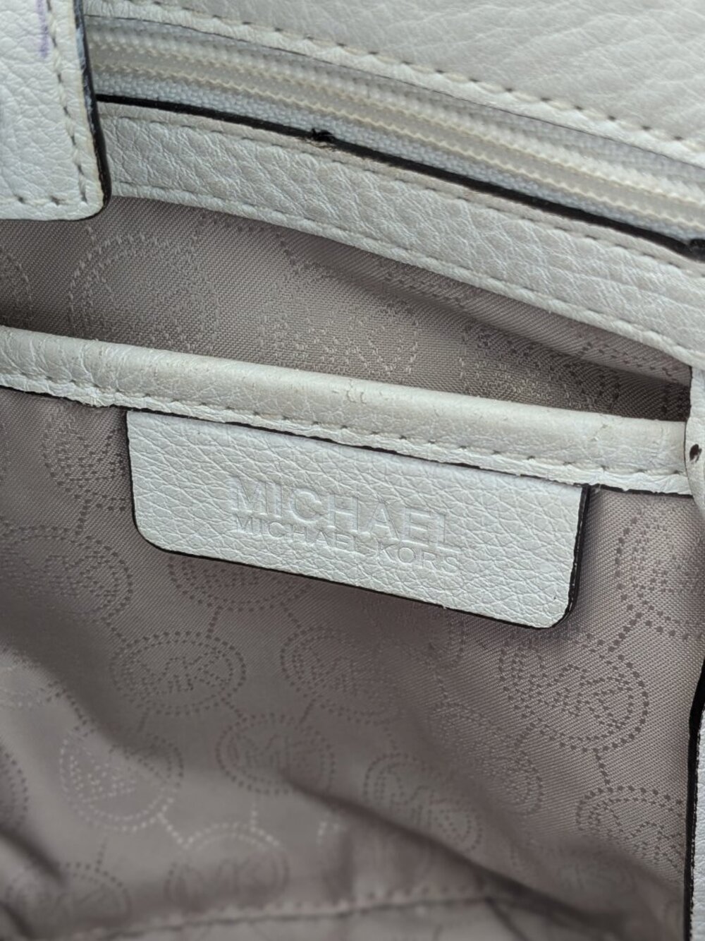 Michael Kors Women's Handback Leather Purse White . - Picture 8 of 13